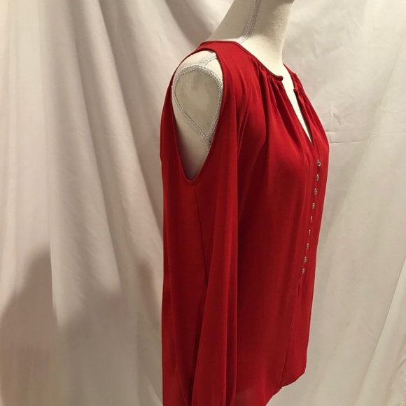 🔥SALE🔥Karen Kane cold shoulder blouse size M - Picture 2 of 7